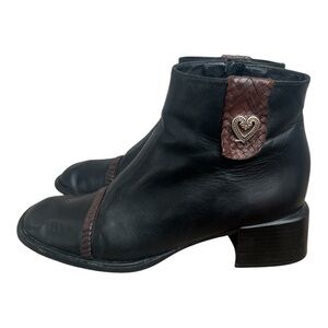 Brighton Lonnie Black Leather Ankle Boots. Size 8M